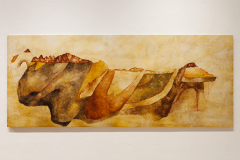 Elena Lavellés // La ausencia es, 2022 // Proyecto Ruina Montium. Una estratigrafía áurea // Temple al huevo y pigmentos // 94x220 cm